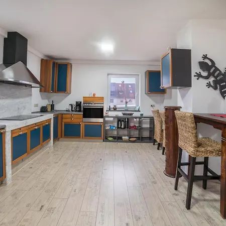 Lindenhof 1 * 巴特劳特堡
